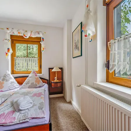 Дом отдыха Forest Retreat In Jaegersgruen, Cleaning Included *